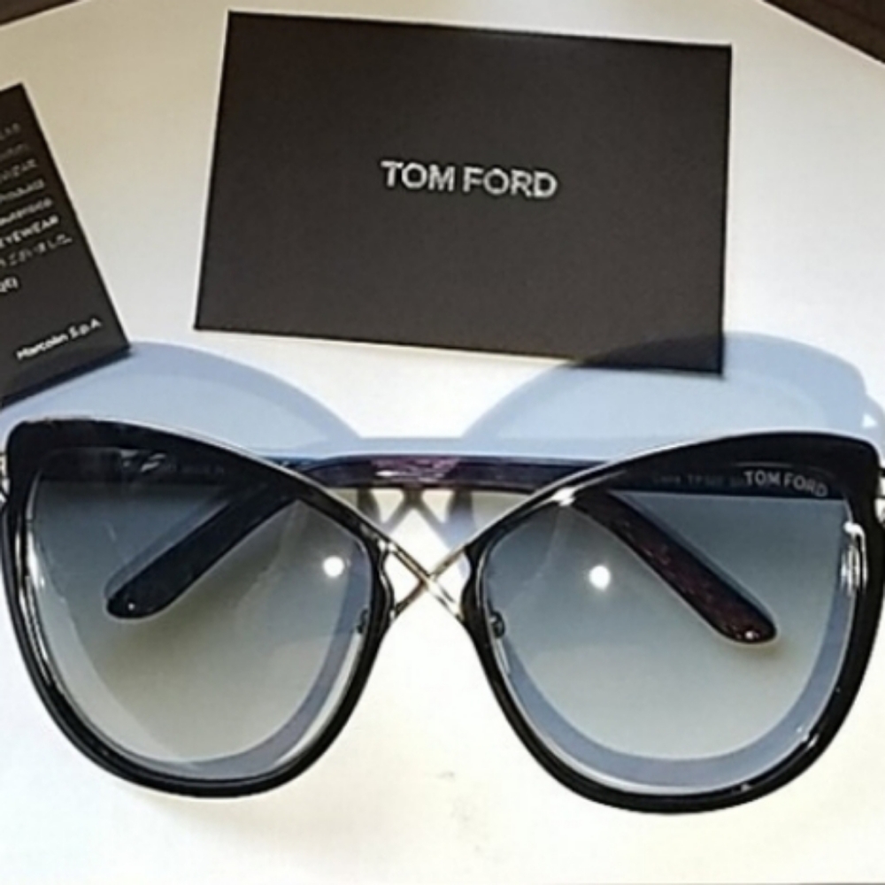 TOM FORD Celia Sunglasses - Picture 2 of 12